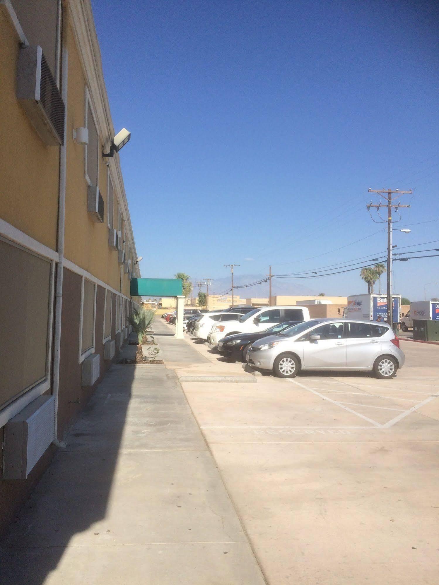 Days Inn By Wyndham Indio Exterior foto