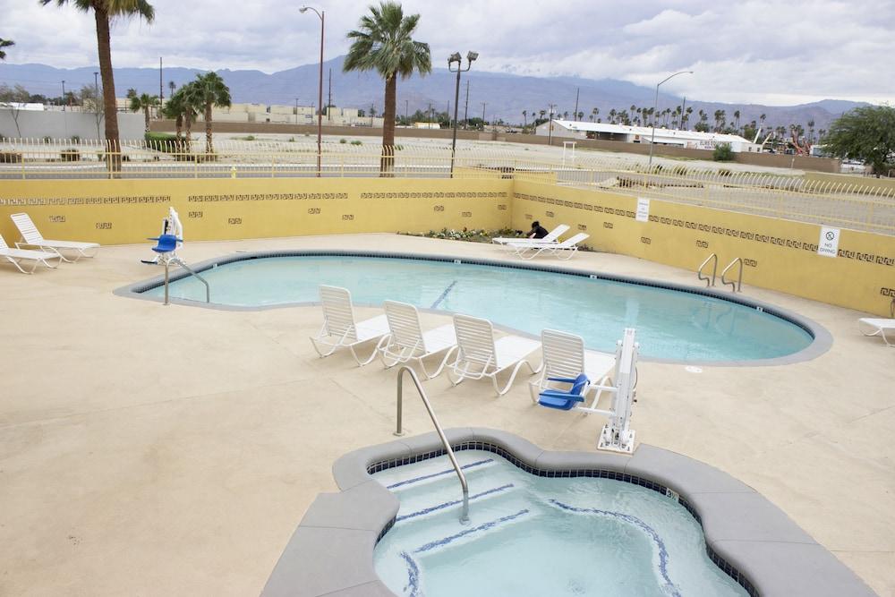 Days Inn By Wyndham Indio Exterior foto